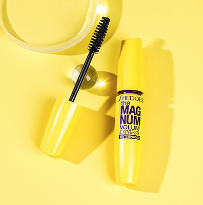 Mascara de pestañas alarga con volumne.