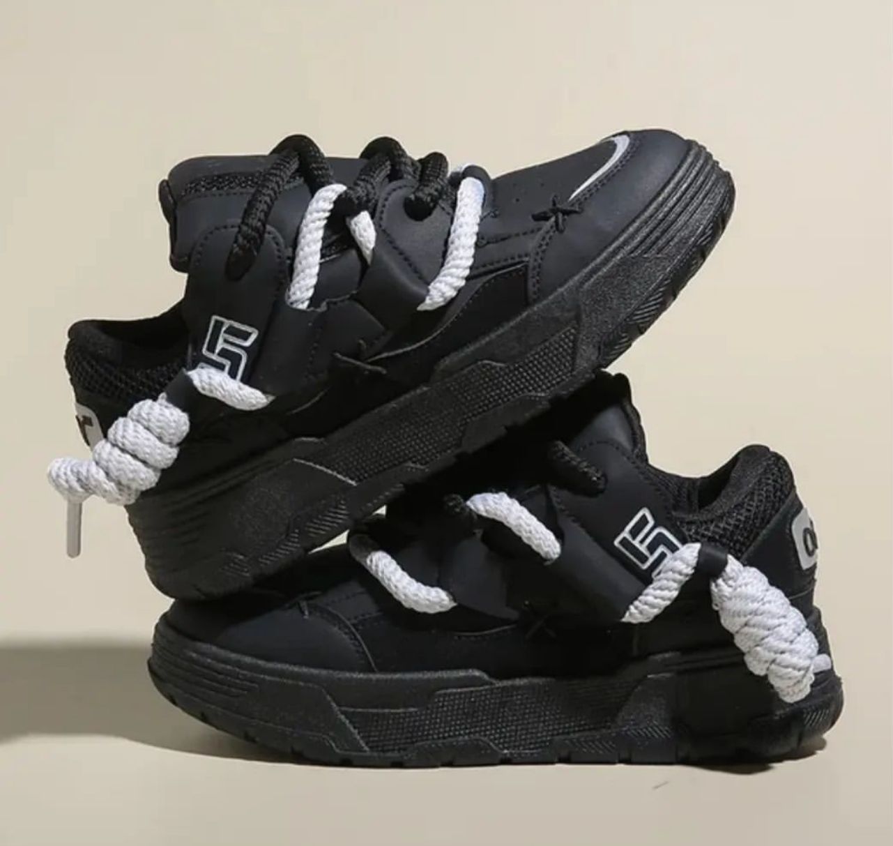 Zapatilla Urbana dama  SNEKAERS OGIY 2.0.🩷